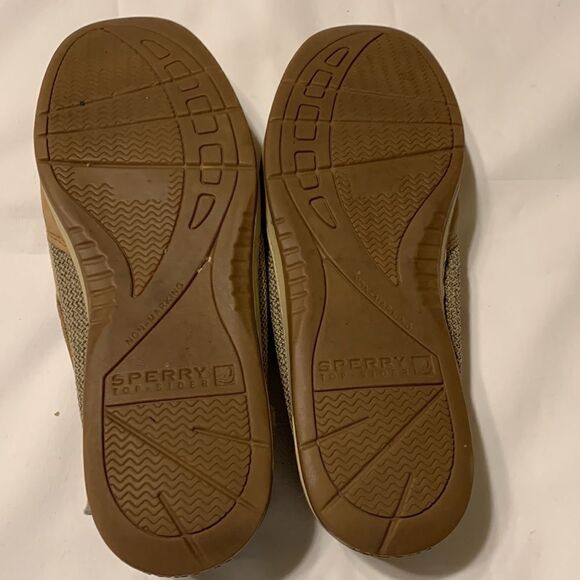Size 8 Sperry Topsider Boat Shoes - Picture 6 of 6